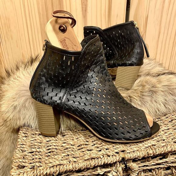 Dune London Whisper Heel Womens Booties Sz 8.5/40 Caged Black Leather Peep Hole - Picture 2 of 5